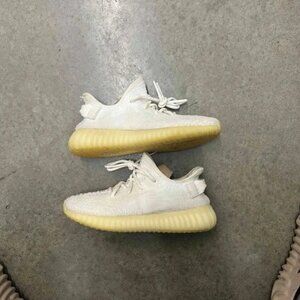 Adidas Yeezy Boost 350 V2 Cream White Triple CP9366  Size 4.5 US Men Used No Box